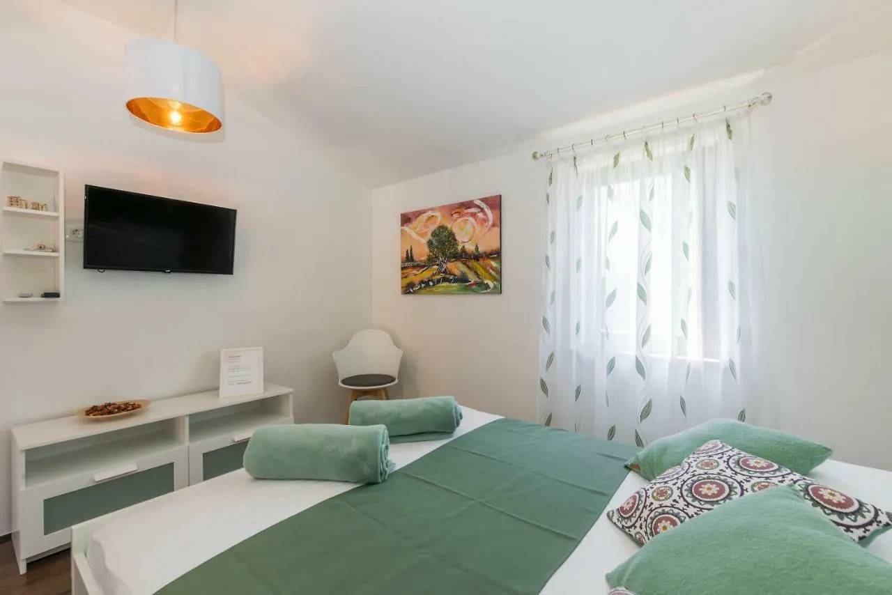B&B Carmela Umago Bed & Breakfast